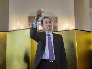 Kanpaï de M. l'Ambassadeur Honsei